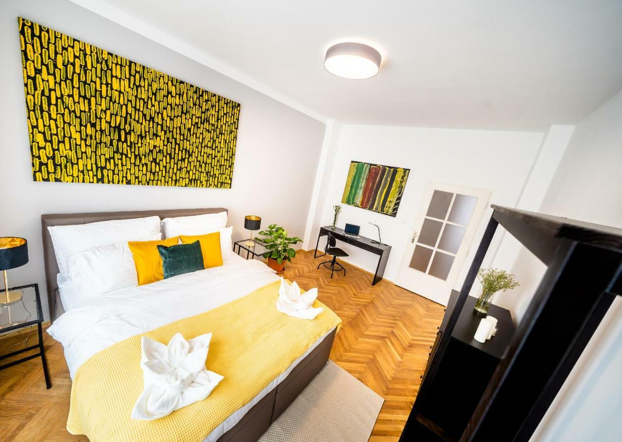 Michal&Michael'S Central Apartments プラハ エクステリア 写真